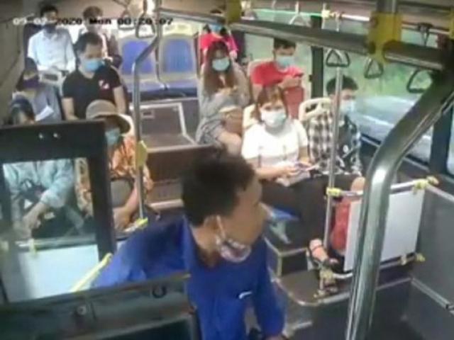 Tin tức trong ngày - Người đàn ông nhổ nước bọt vào nữ phụ xe buýt từng là chủ doanh nghiệp