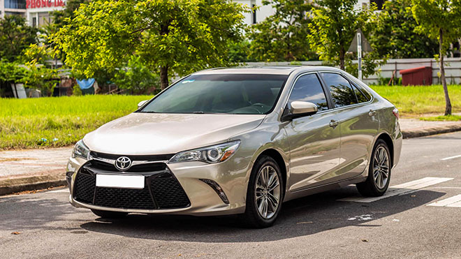 Toyota Camry nhập Mỹ chạy chán bán cao hơn xe mới - 4