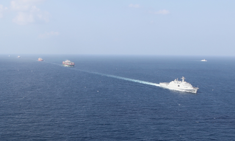 Chiến hạm&nbsp;Changbaishan nằm trong đoàn tàu hộ tống của Trung Quốc ở Vịnh Eden.