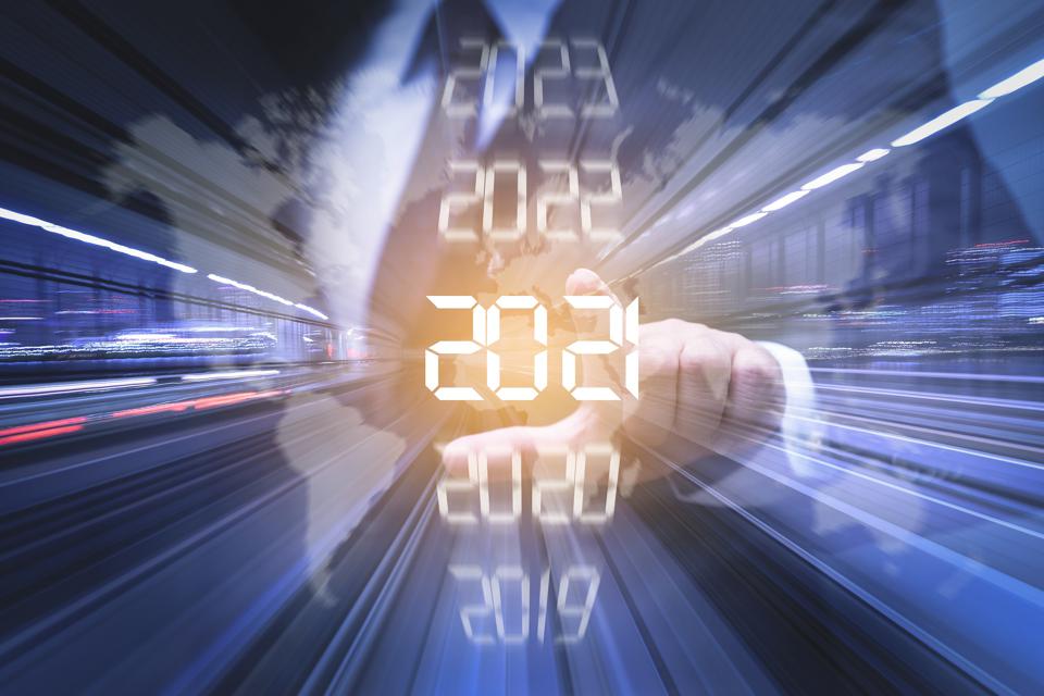Top 5 xu hướng công nghệ sẽ "bùng nổ" vào năm 2021 - 1