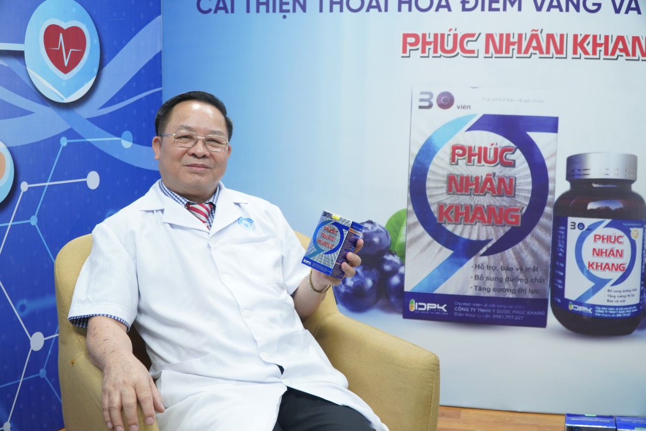 Tiến sĩ, giáo sư, nguyên Giám Đốc bệnh viện mắt Trung ương Đỗ Như Hơnchia sẻ công dụng ưu việt của sản phẩm Phúc Nhãn Khang