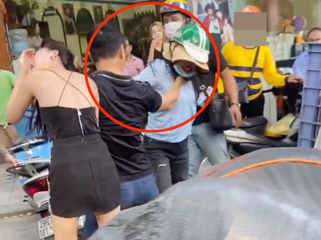 Bạn trẻ - Cuộc sống - "Dậy sóng" clip vợ đi đánh ghen bị chồng đấm đá, bóp cổ để bảo vệ nhân tình