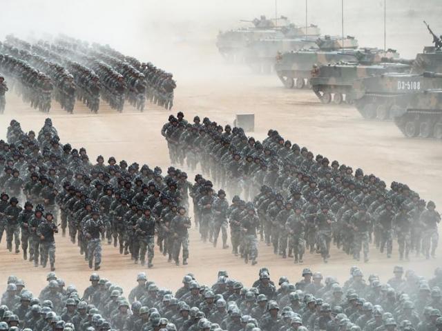 Thế giới - TQ điều thêm 1 vạn quân ra biên giới, Bộ trưởng Quốc phòng Ấn Độ "nổi đóa"