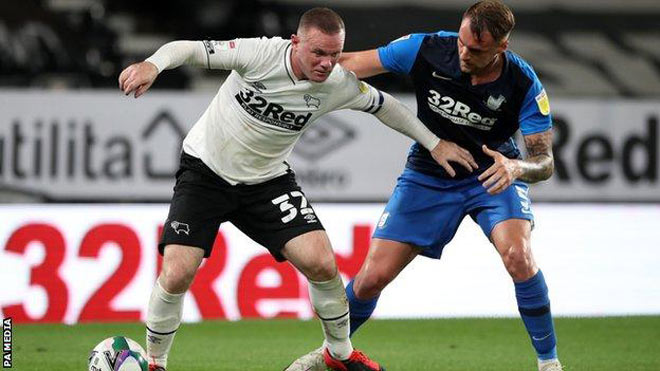 Wayne Rooney chơi nhạt nhòa khi Derby County thua ngược Preston North End 1-2 ở vòng 2 League Cup năm nay