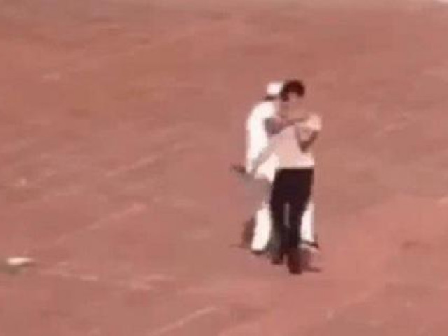 Pháp luật - Sự thật clip bảo vệ hành hung học sinh giữa sân trường