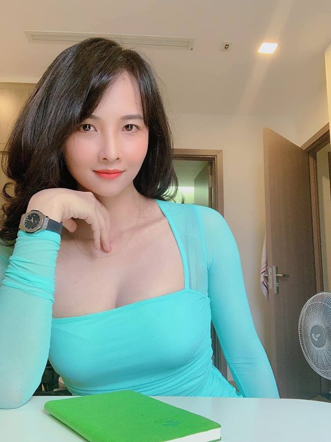 Là một diễn viên, cô chú trọng tới việc giữ dáng chăm sóc da.&nbsp;
