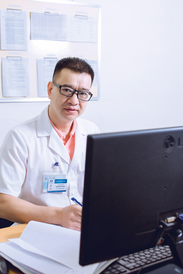 Bác sỹ Nguyễn Việt Dũng: “Bệnh viện là nhà, người bệnh là người thân” - 4