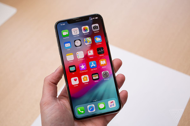 iPhone SE 2020 có đáng mua hơn iPhone XS không? - 3