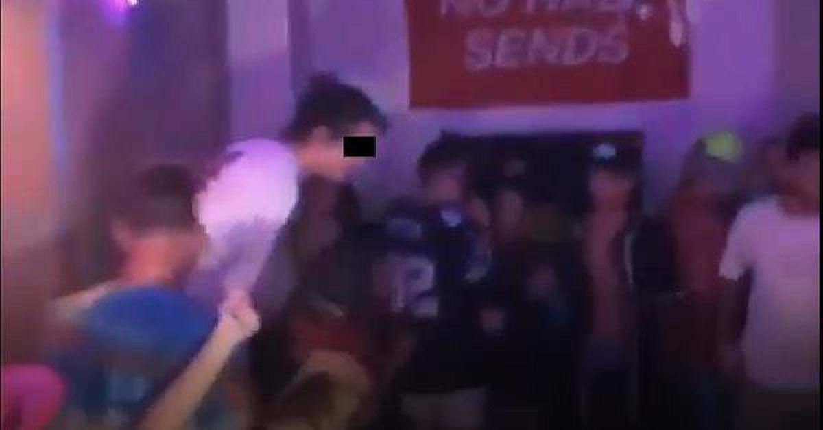 Thế giới - Ổ dịch Covid-19 kinh hoàng trong trường đại học Mỹ