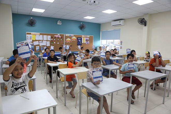 Các thí sinh nhỏ tuổi hào hứng tham gia cuộc thi