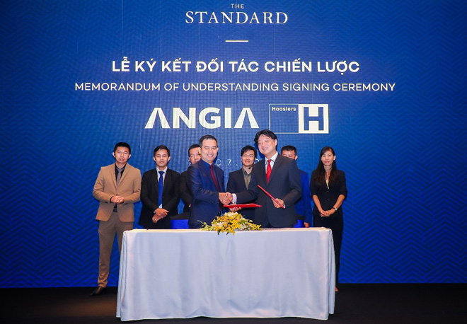 Đại diện An Gia và Hoosiers ký kết hợp tác chiến lược thương hiệu The Standard