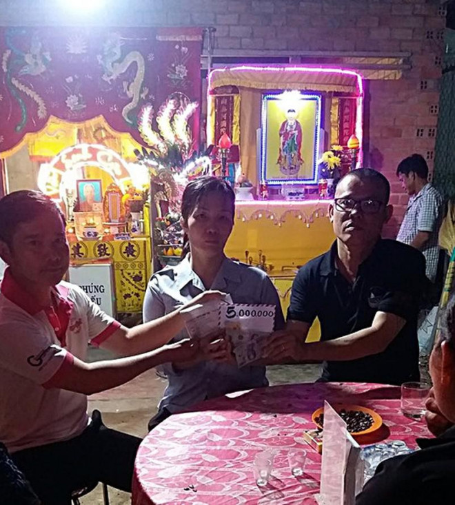 Rất nhiều người đã quyên góp giúp đỡ lo hậu sự cho bà cụ&nbsp;