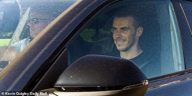 Bale - Reguilon cập bến Tottenham, tươi cười rạng rỡ chờ ra mắt - 2