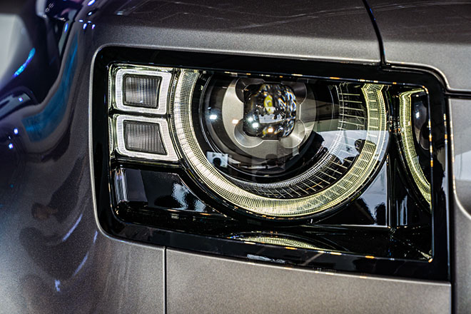 Land Rover Defender thế hệ mới ra mắt thị trường Việt, giá bán hơn 3,8 tỷ đồng - 3