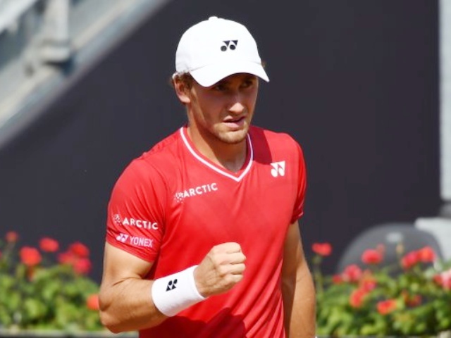 Thể thao - Trực tiếp Rome Masters ngày 6: Berrettini thua sốc, Halep thẳng tiến bán kết