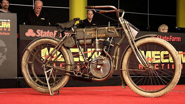 Chiếc Harley-Davidson Strap Tank 1907 này ban đầu được định giá từ 800.000 đến 1 triệu USD, tuy nhiên, nó đã được sang tay với giá 650.000 USD
