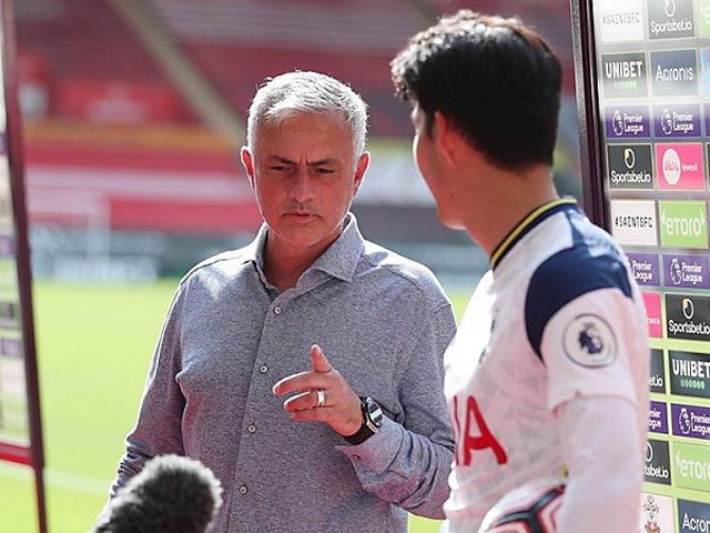 Bóng đá - Tin HOT bóng đá tối 21/9: Suarez thanh lý hợp đồng với Barca