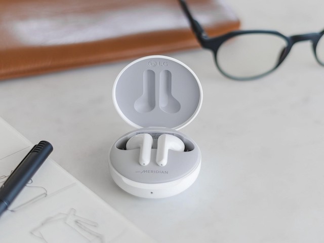 Thời trang Hi-tech - LG trình làng bộ đôi tai nghe Tone Free mới với hộp sạc đặc biệt