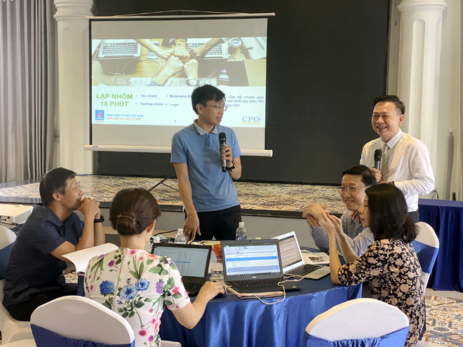 Các khóa đào tạo đều được tổ chức theo phương thức mới, dành nhiều thời gian để trao đổi trực tiếp