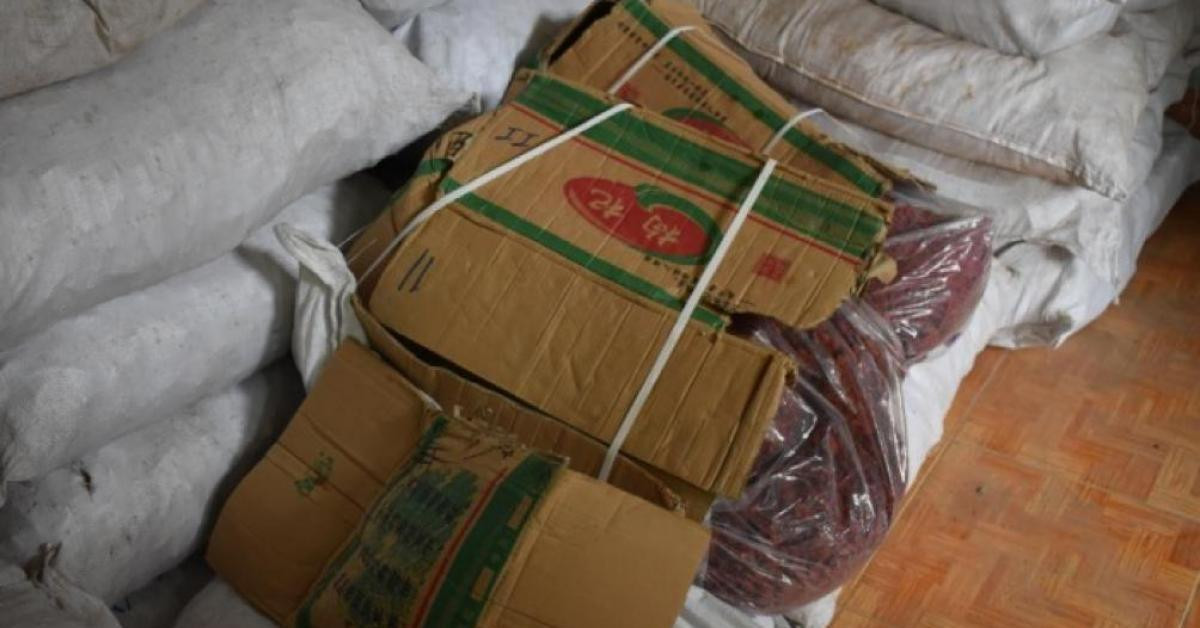 Thị trường - Tiêu dùng - Bắt lô thuốc đông y “khủng” trị giá hơn 2,7 tỷ đồng nghi nhập lậu