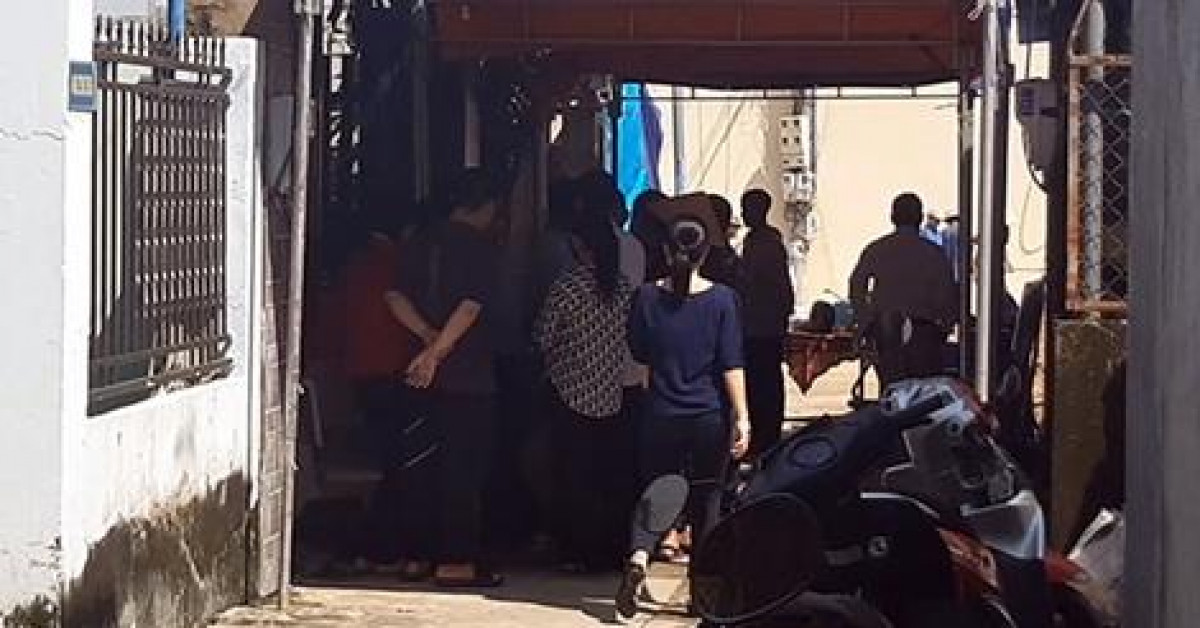 Pháp luật - Chồng dùng búa sát hại vợ rồi treo cổ trong nhà vệ sinh