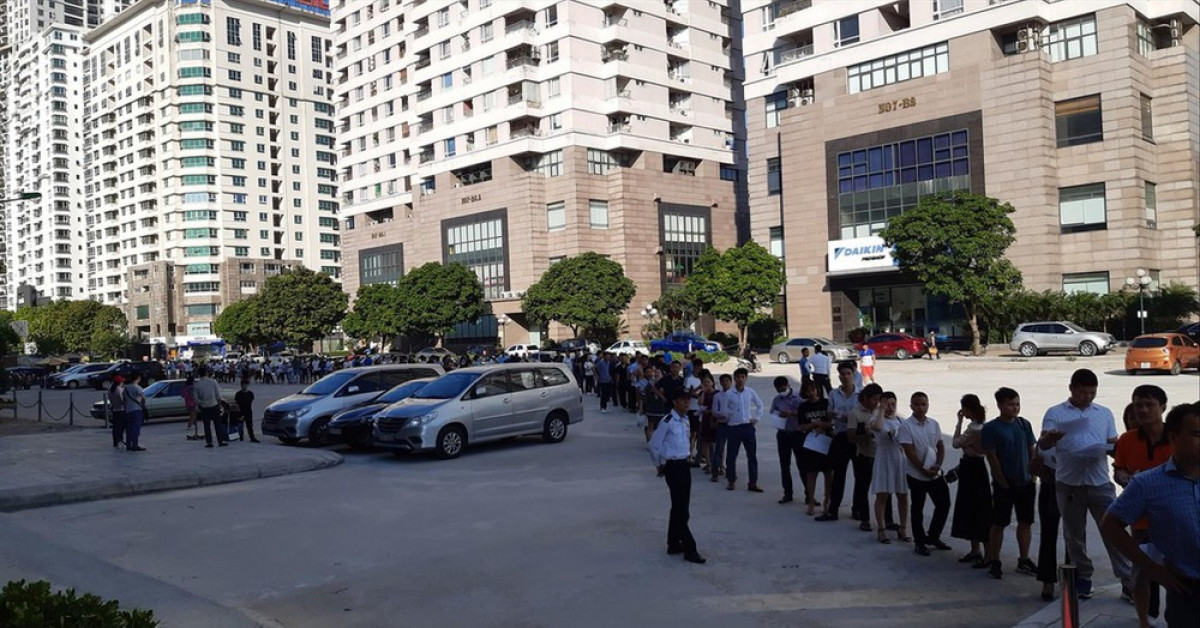 Kinh doanh - Mua nhà ở xã hội phải "lót tay" môi giới