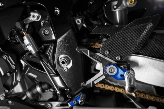 Ngắm 2020 BMW Motorrad M1000RR hiệu suất đua thuần chủng - 11