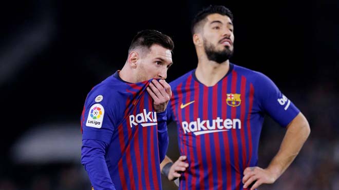 Suarez khốn khổ đến Atletico: Chia tay trong nước mắt, sếp lớn Barca đấu đá - 2