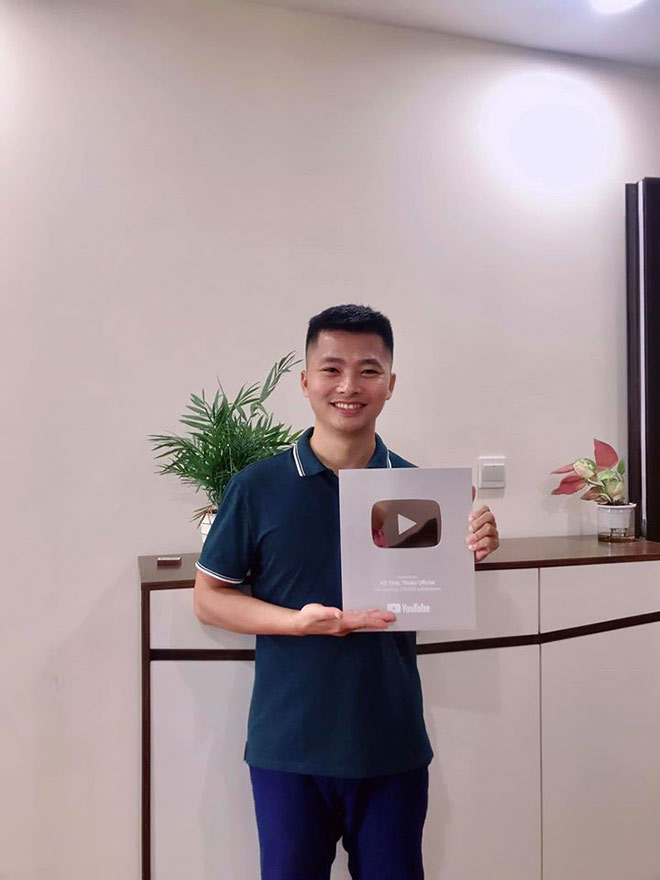 Thầy giáo dạy Toán Việt Nam đạt kỷ lục 57.000 học sinh xem live học trực tiếp của facebook - 2