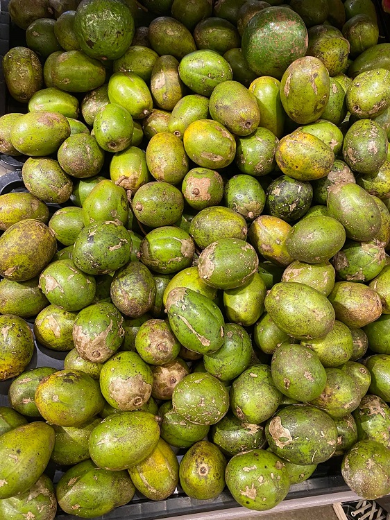 Hiện giá cóc dao động từ 20.000 – 35.000 đồng/kg tùy loại to bé; non già; có hoặc không gọt vỏ.