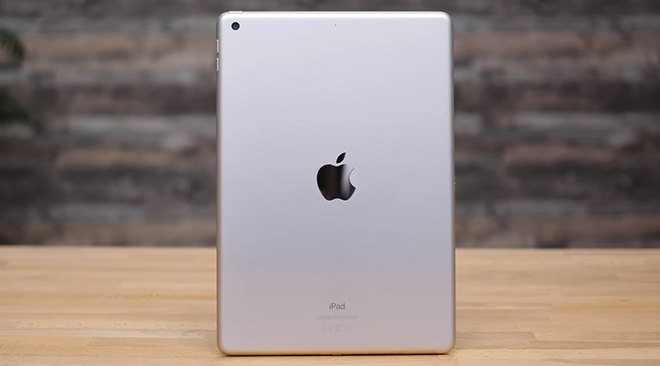 Mở hộp chiếc iPad 8 giá "ngon" nhất năm - 3