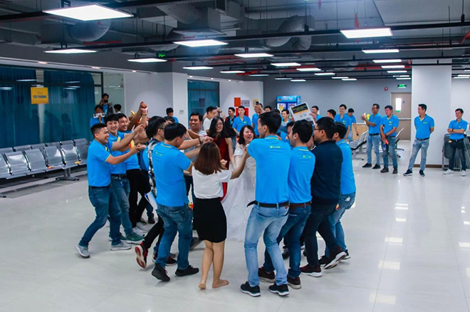 Văn hoá của Thế Giới Di Động đề cao tinh thần tập thể, đồng đội hết mình hỗ trợ nhau.