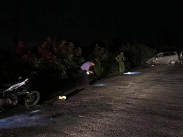 Tin tức trong ngày - Tạm giữ tài xế ô tô tông đoàn xe máy đi đám cưới về khiến 9 người bị thương