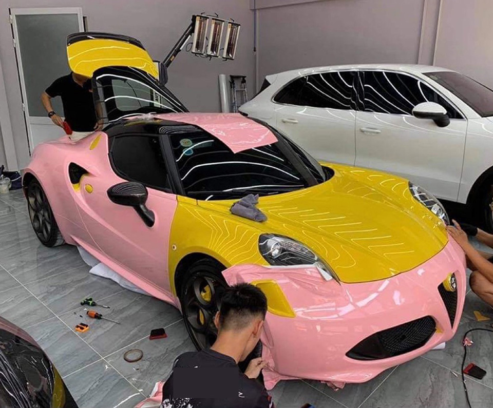 Lý do Trương Quỳnh Anh chơi trội, thay áo cho siêu xe Alfa Romeo 4C độc nhất VN? - 4