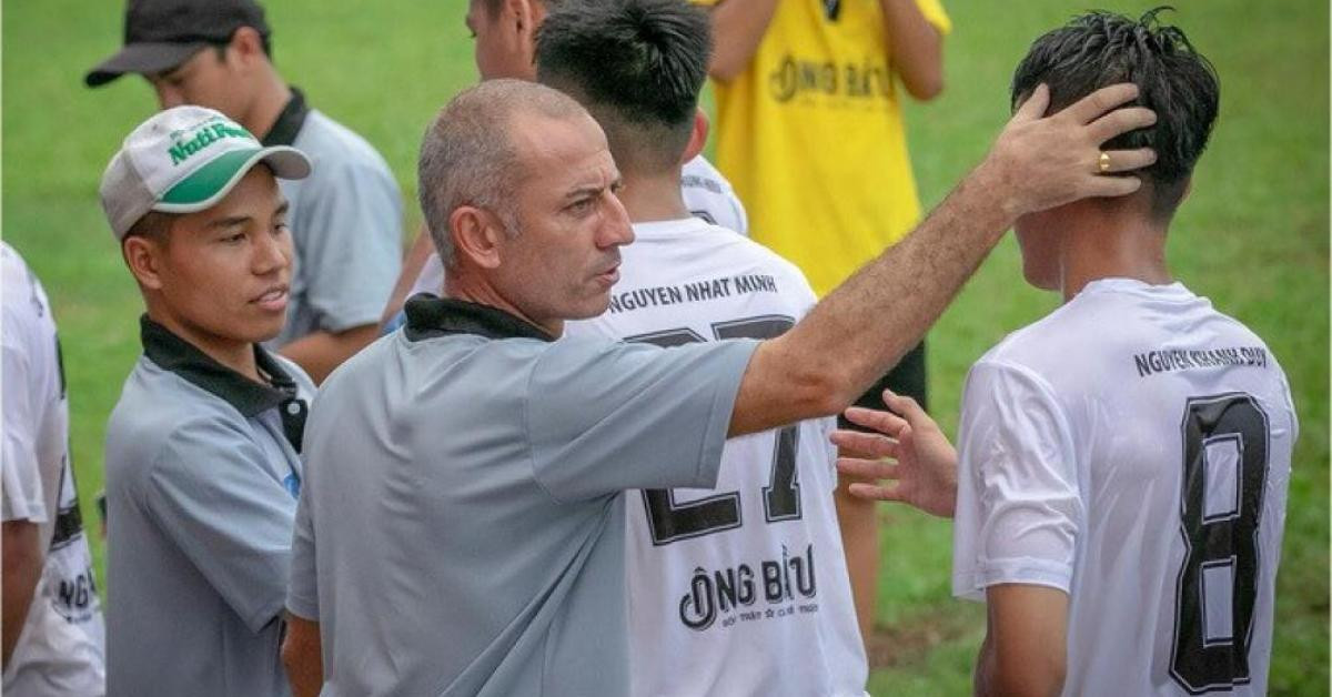 Bóng đá - Thầy cũ Công Phượng nói lời "cay đắng" về bầu Đức và HAGL