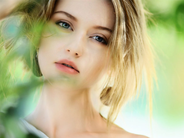 Làm đẹp - Các cô gái ở "thiên đường tìm vợ" Latvia đẹp nhất nhì thế giới nhờ... tắm không ướt