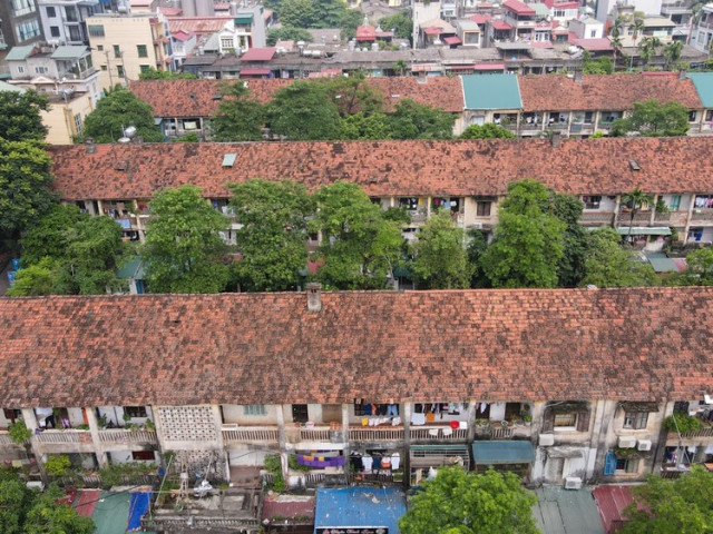 Kinh doanh - Sống thấp thỏm trong khu tập thể cũ gần 5 thập kỷ giữa Thủ đô