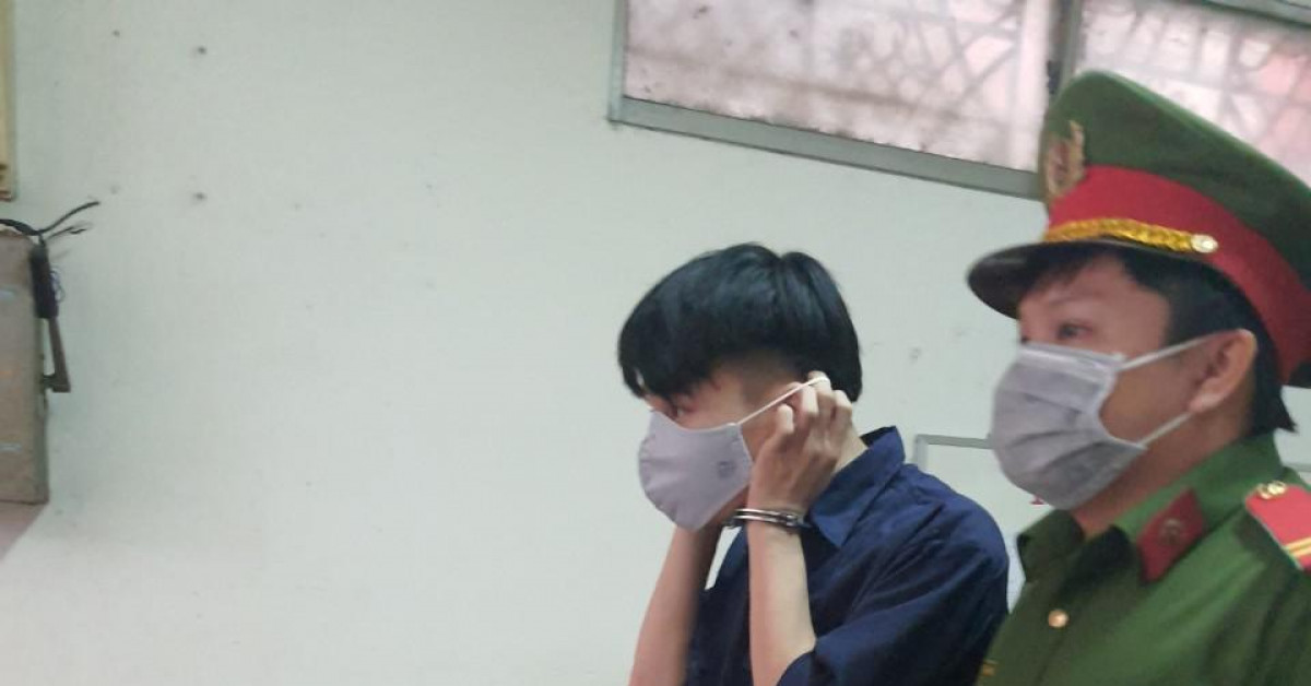 Pháp luật - Sinh viên "yêu" bạn gái nhí được hưởng án treo để tiếp tục học