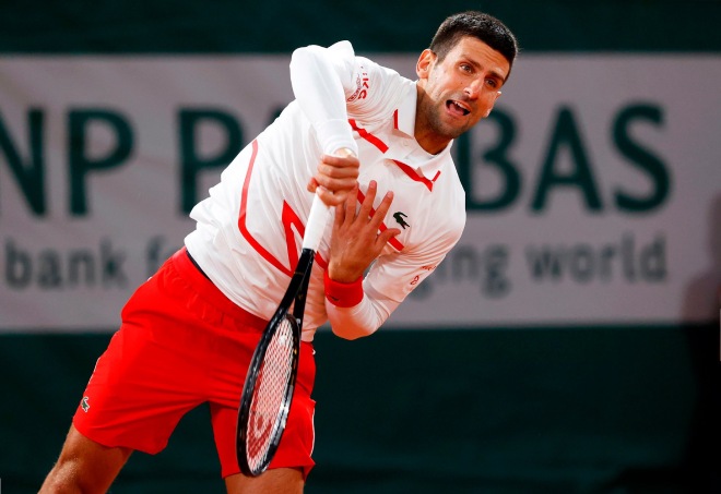 Djokovic thẳng tiến vào vòng 2 Roland Garros