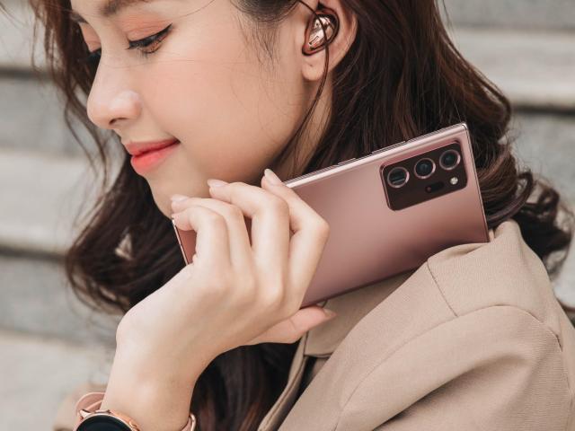 Thời trang Hi-tech - Những smartphone kích thước "khủng" nhất từng được làm ra từ trước đến nay