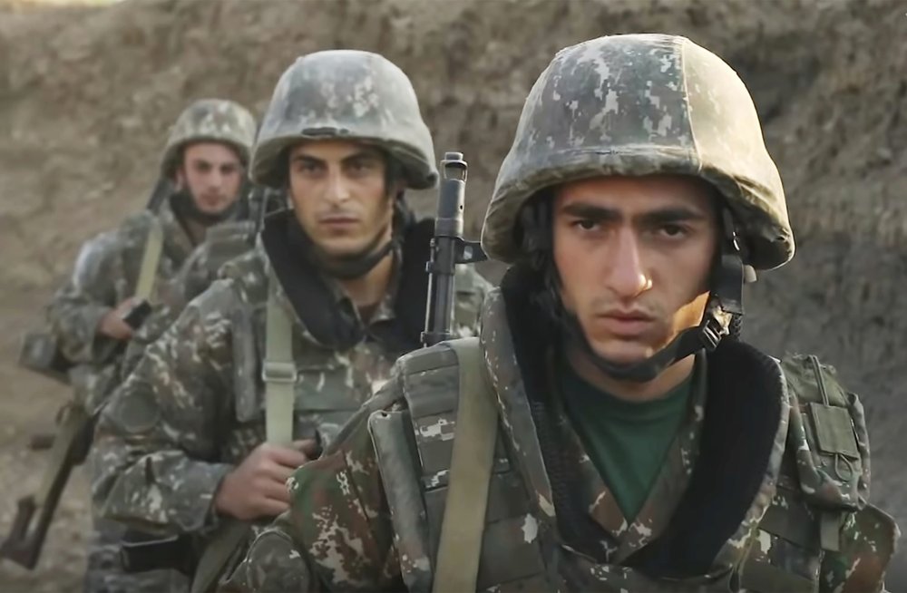 Tình hình chiến sự giữa Azerbaijan và Armenia ngày càng khốc liệt (ảnh: Reuters)