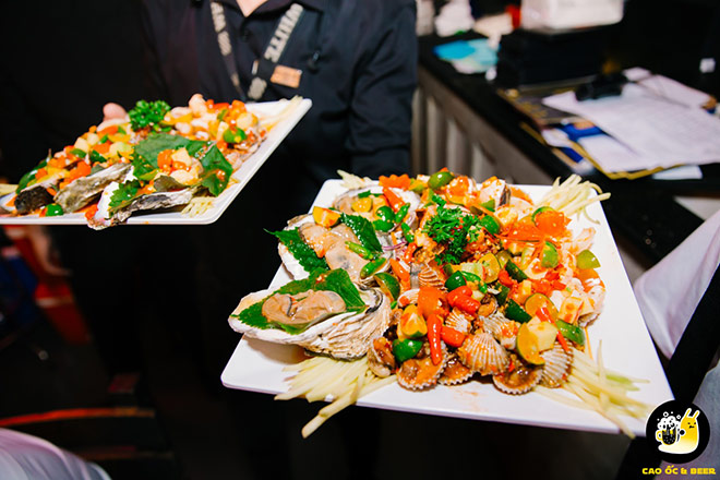 Quán ốc của những anh chàng cao trên 1m80 - 5