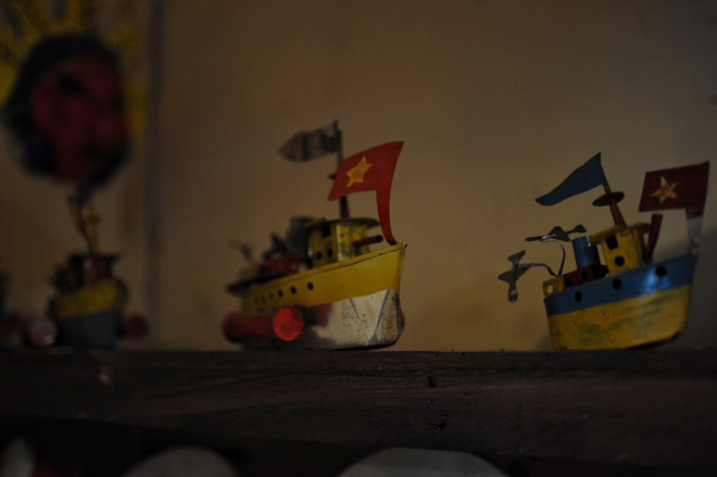 Tàu thuỷ chạy dầu hỏa và những đồ chơi Tết Trung thu gợi nhớ tuổi thơ - 14