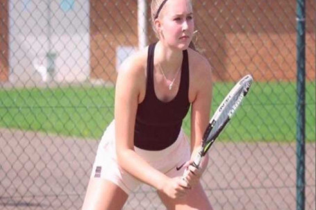 "Sharapova nước Anh" 18 tuổi đẹp quyến rũ, mơ thành "hoa hậu" làng tennis