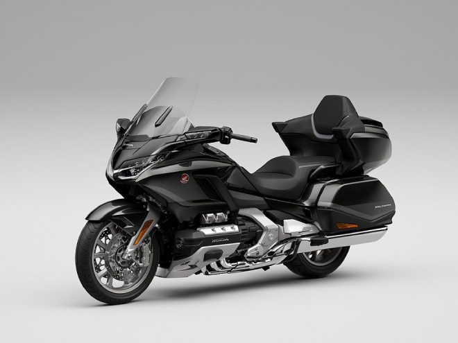 Có giá hơn 1 tỷ đồng, Honda Gold Wing Tour mới ở đây vẫn đắt như tôm tươi - 6