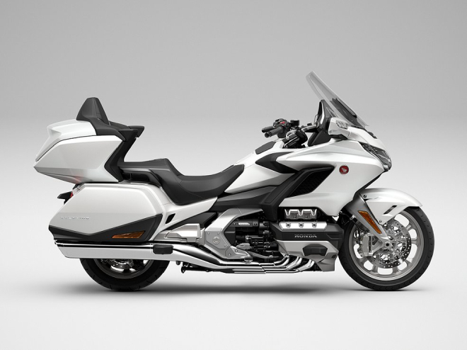 Có giá hơn 1 tỷ đồng, Honda Gold Wing Tour mới ở đây vẫn đắt như tôm tươi - 7