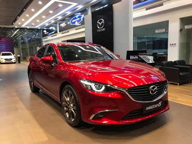 Mazda 6 nhận ưu đãi 100 triệu đồng, dọn kho cho các phiên bản đời trước - 1