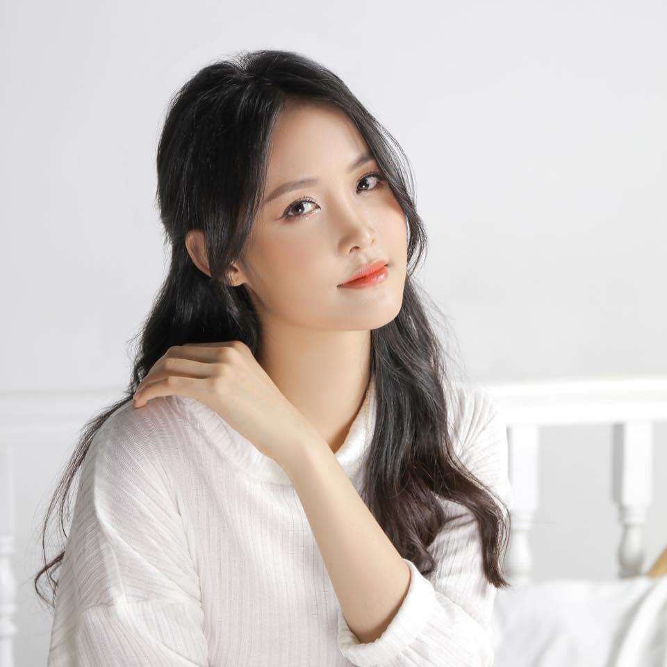 Á hậu nổi tiếng tiết lộ phải "còng lưng" trả nợ lô đề cho mẹ ruột - 3