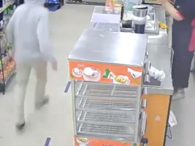 Pháp luật - Chân dung kẻ cướp khống chế nữ nhân viên ở TP HCM