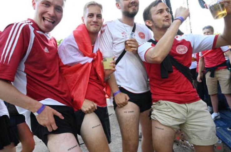 Eriksen gửi đồng đội Đan Mạch tin vui, fan tạo &#34;mưa bia&#34; ăn mừng vào bán kết EURO - 12